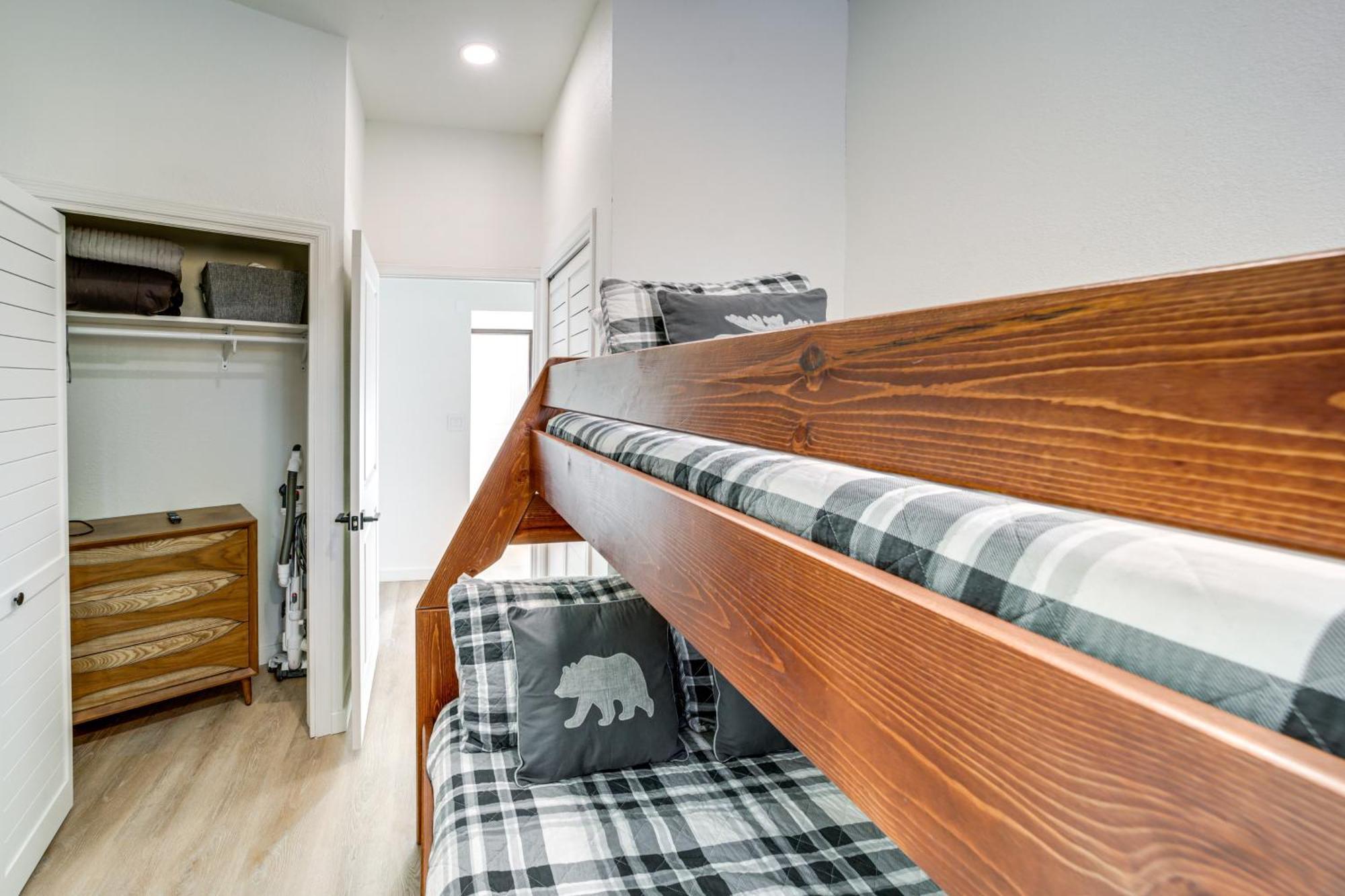 Munds Park Cabin With Poker Room And Wraparound Deck! Екстериор снимка